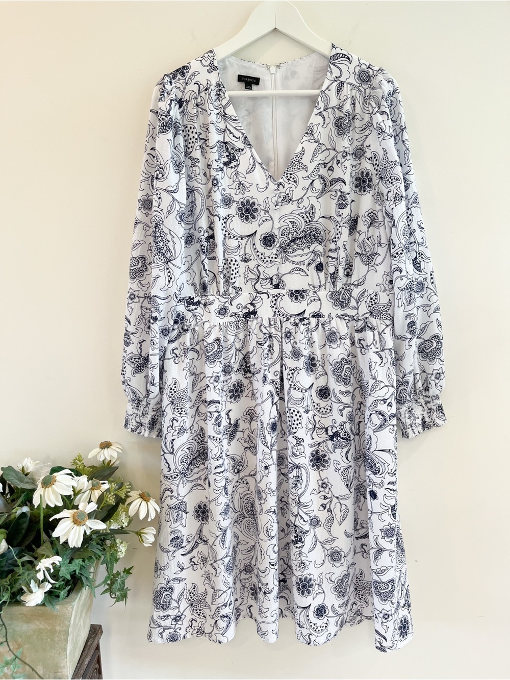 Talbots Smocked Blue and White Flowy Stencil Floral Dress Size 14 - Picture 7 of 14